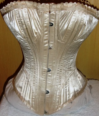 xxM89M ca 1883-84 White sateen Wedding corset
